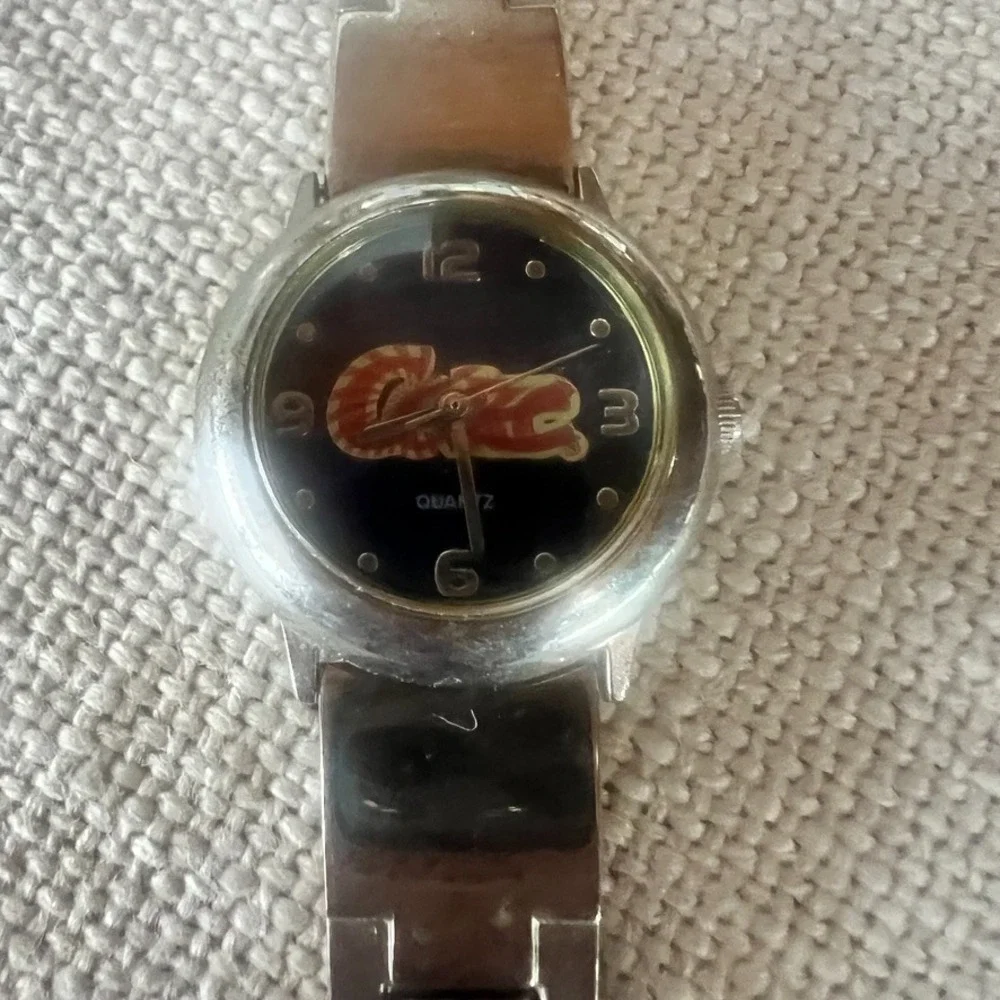 2003 Coca-Cola‎ Coke Memorabilia Watch Red Gold Stainless Retro Pop Culture Y2K